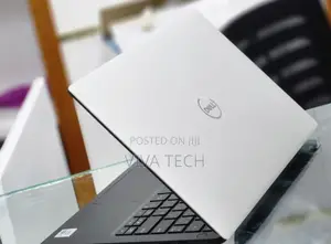 New Laptop Dell XPS 13 8GB Intel Core I7 SSD 512GB