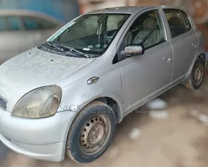 Toyota Yaris 2002 Silver