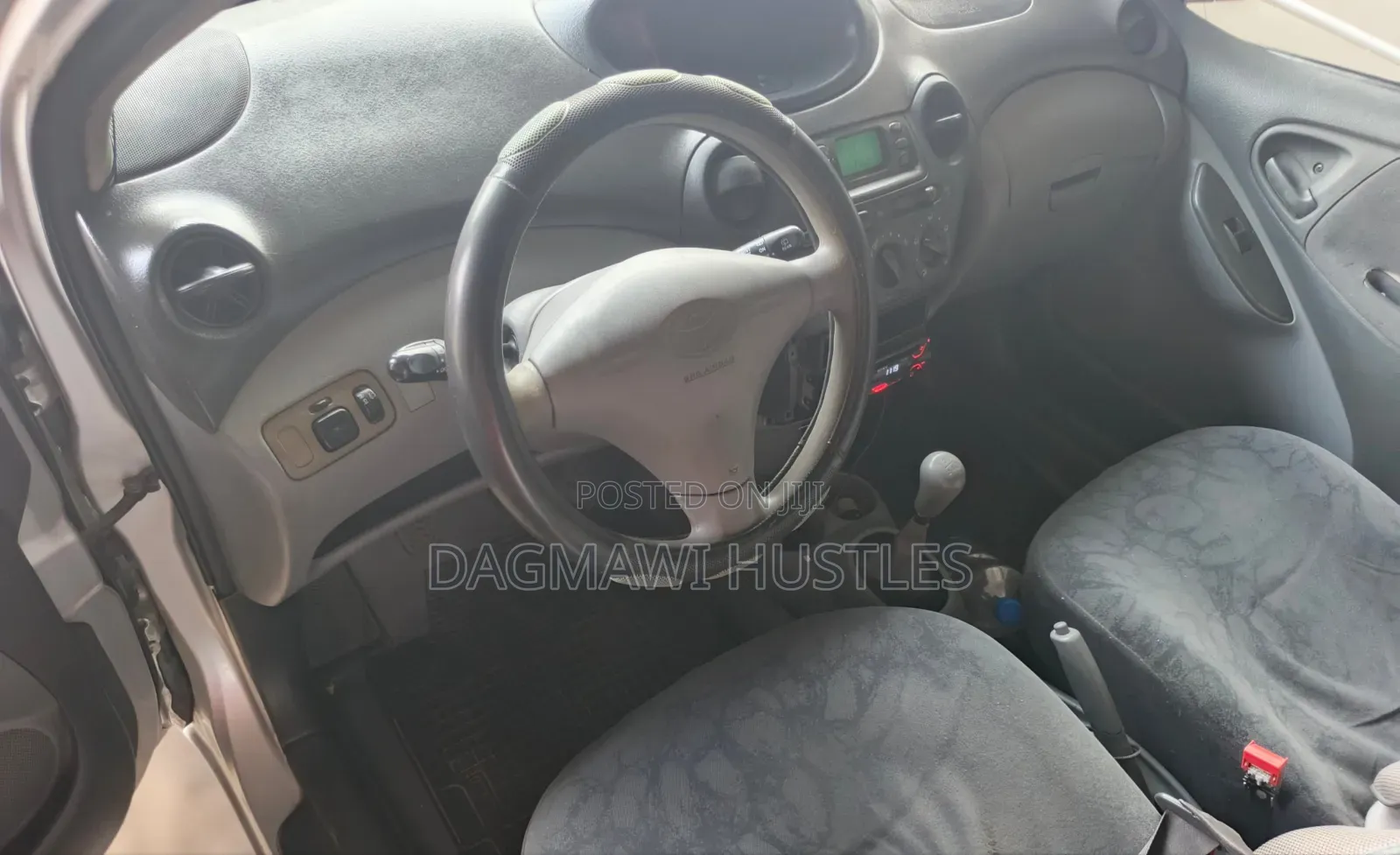 Toyota Yaris 2002 Silver