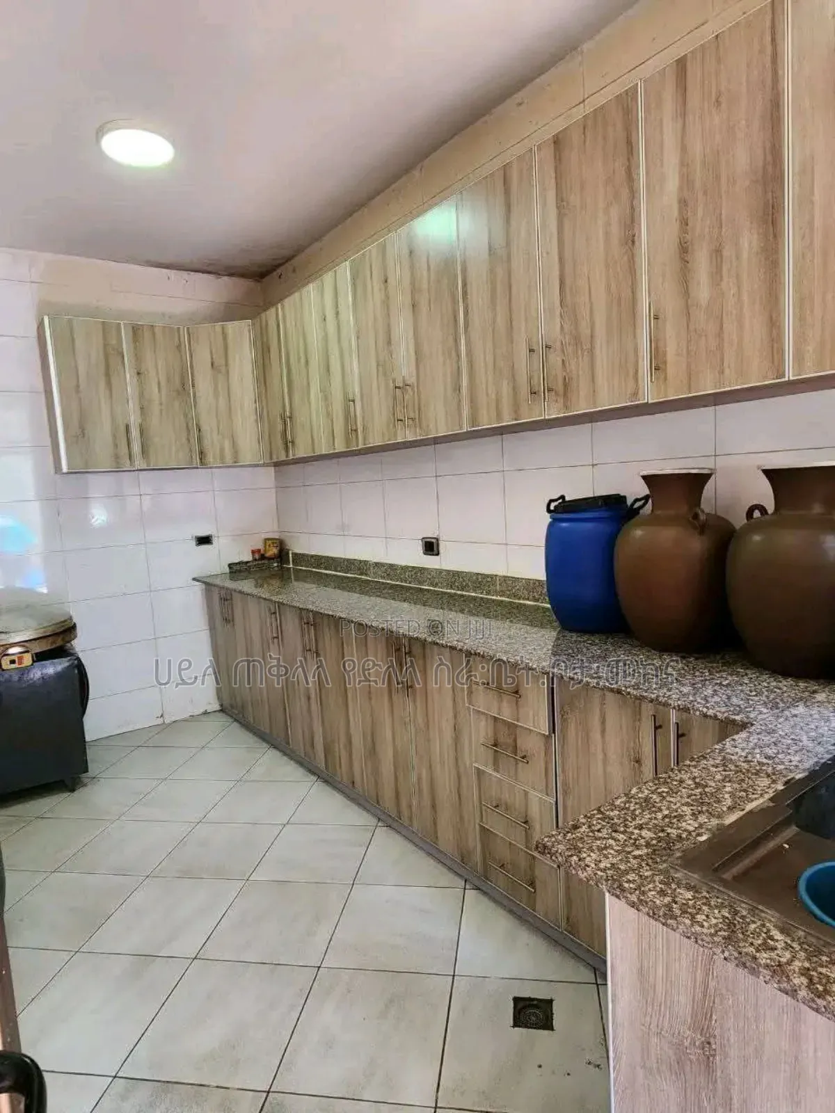 Furnished 6bdrm Townhouse/Terrace in Ayat Area Inside, Yeka for sale