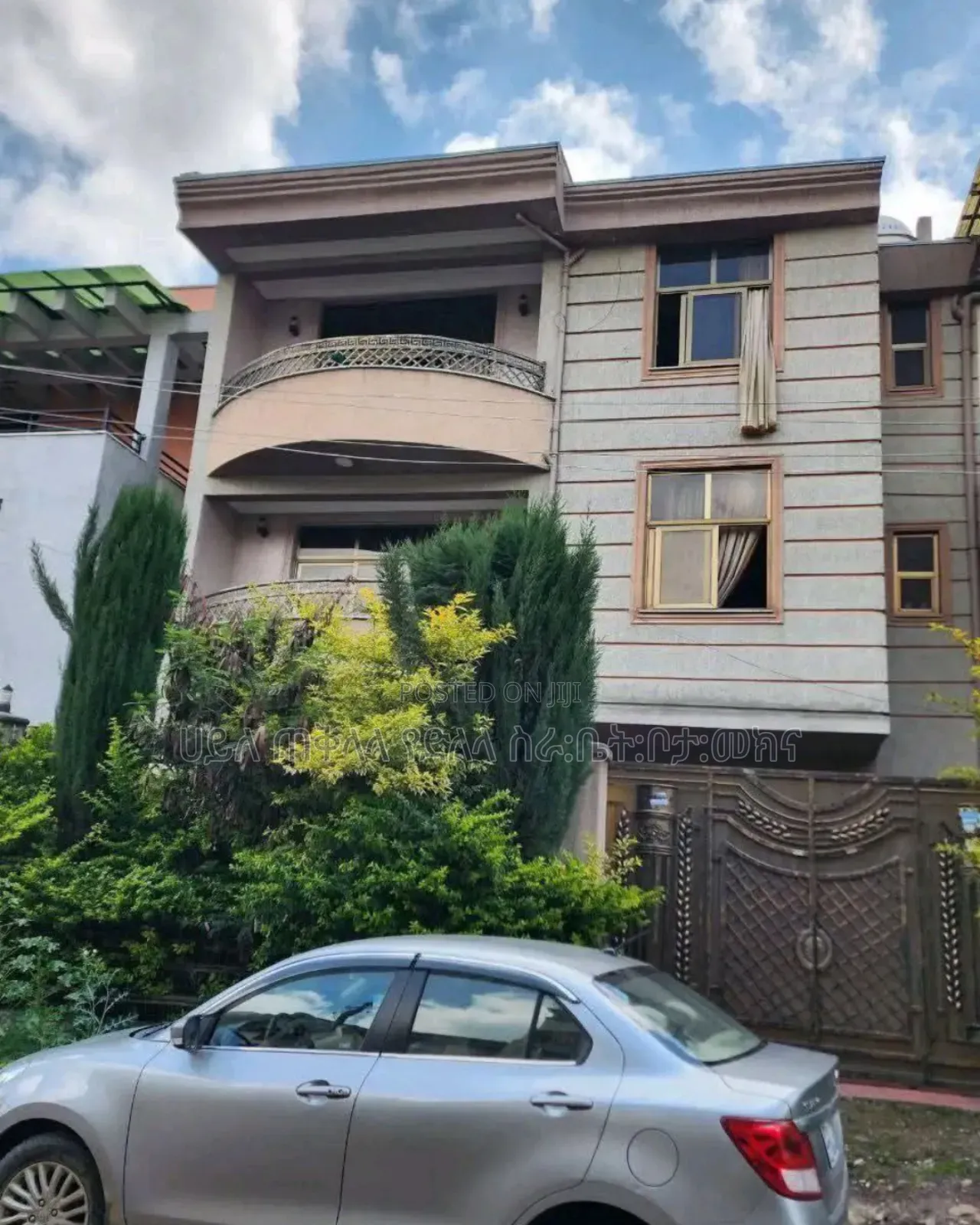 Furnished 6bdrm Townhouse/Terrace in Ayat Area Inside, Yeka for sale