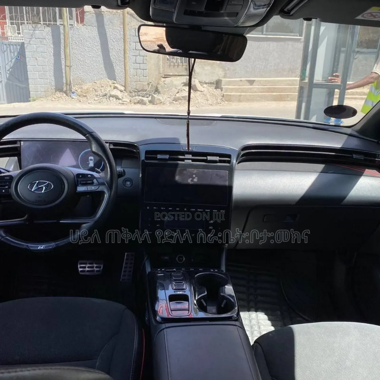 Hyundai Tucson 2022 White