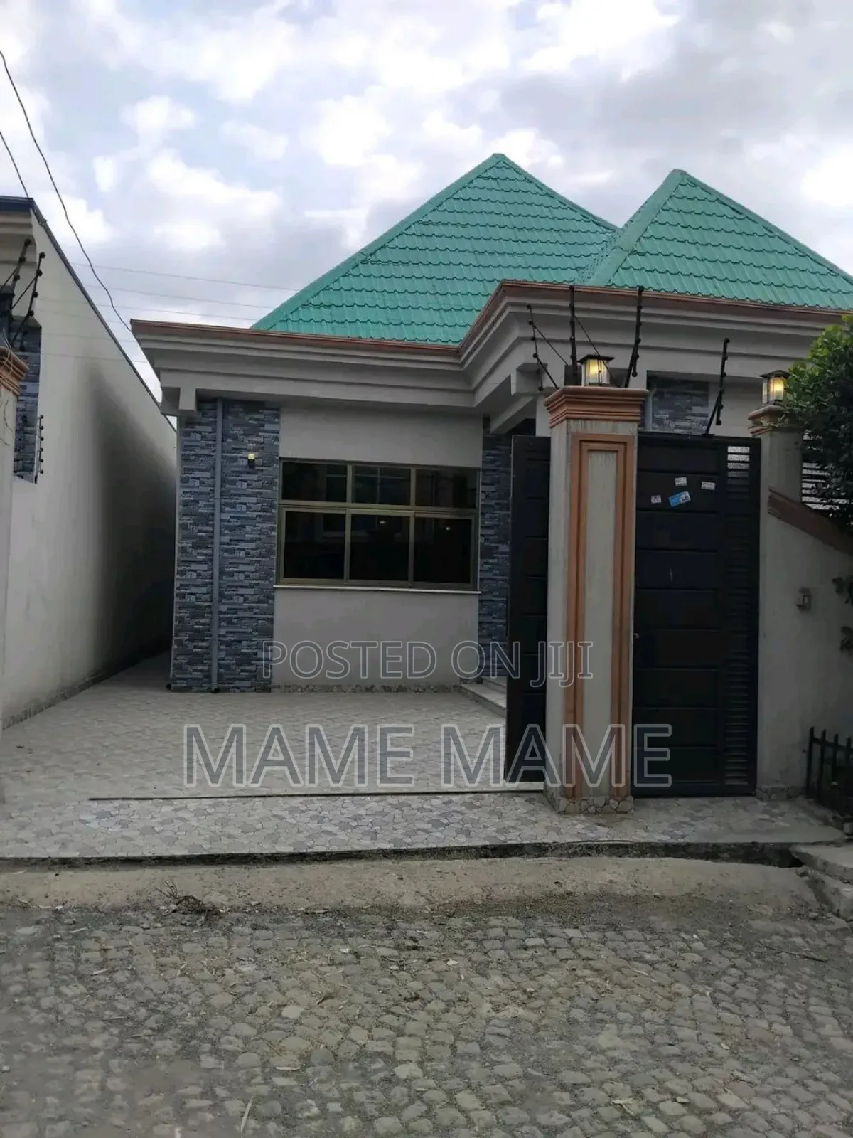 3bdrm Villa in Addis Abeba, Bole for sale