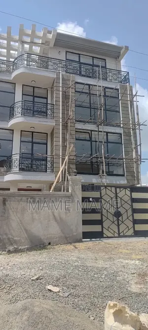 5bdrm House In Addis Abeba, Bole For Sale
