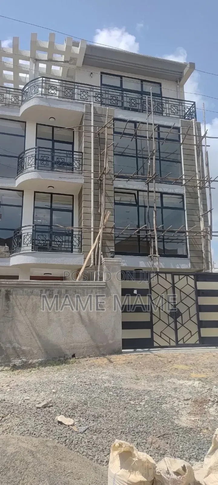 5bdrm House In Addis Abeba, Bole For Sale