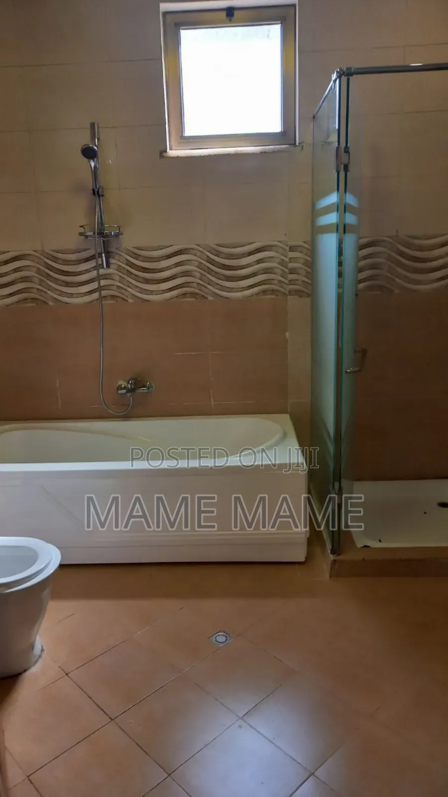 5bdrm House in Addis Abeba, Bole for sale