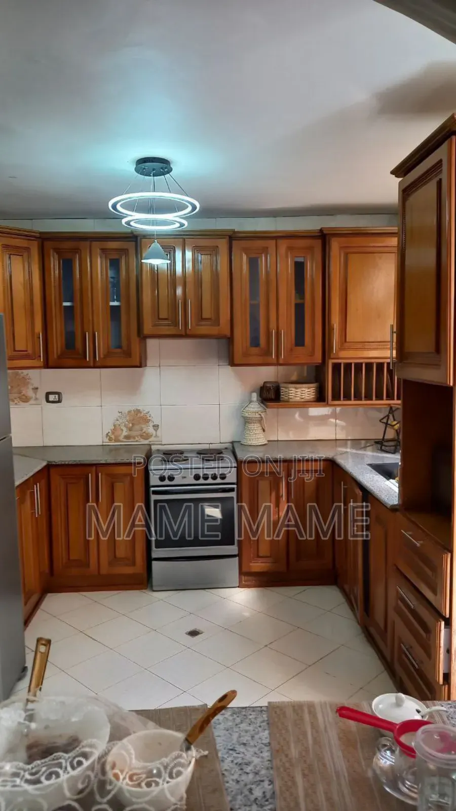 5bdrm House in Addis Abeba, Bole for sale