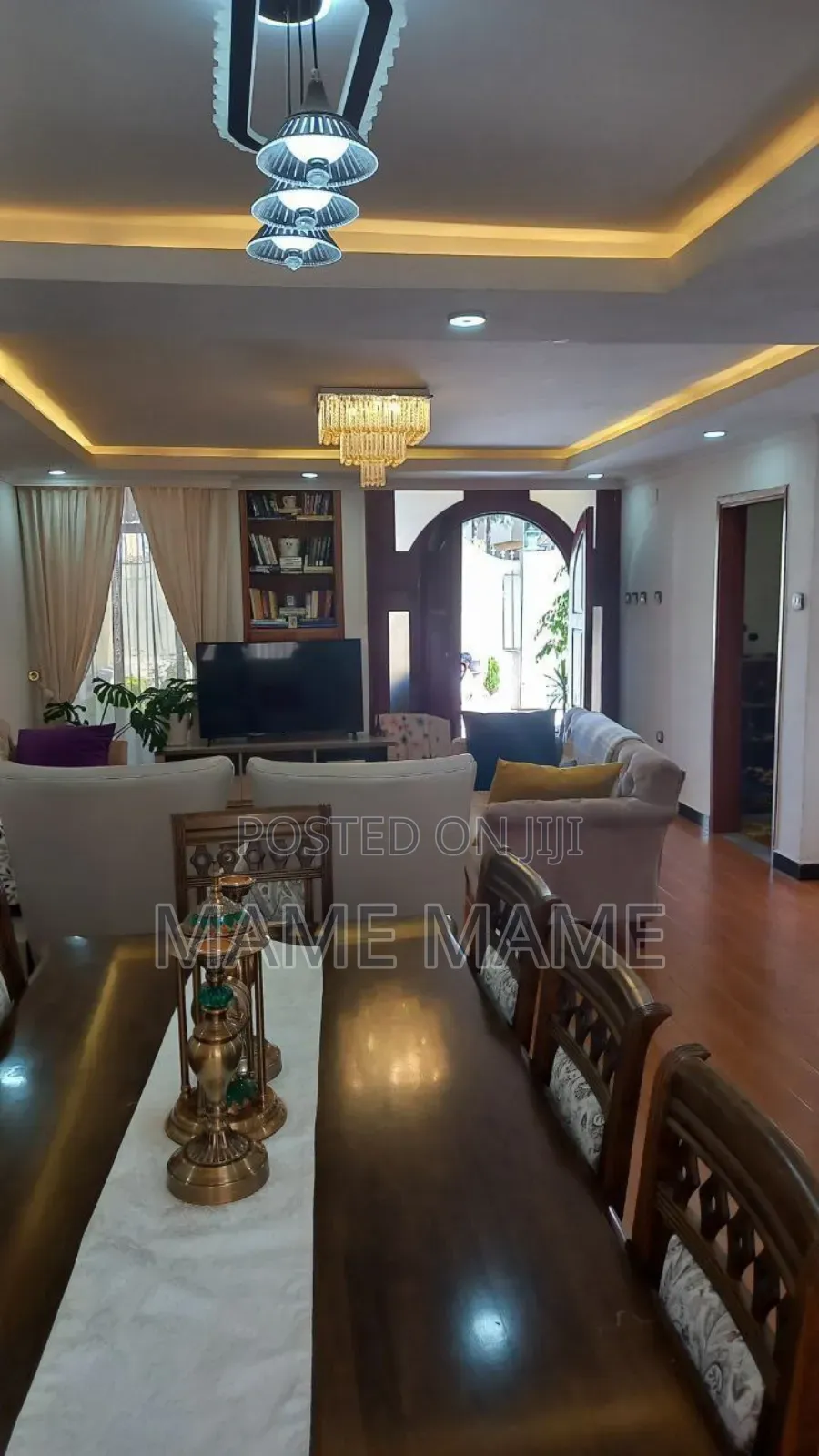 5bdrm House in Addis Abeba, Bole for sale