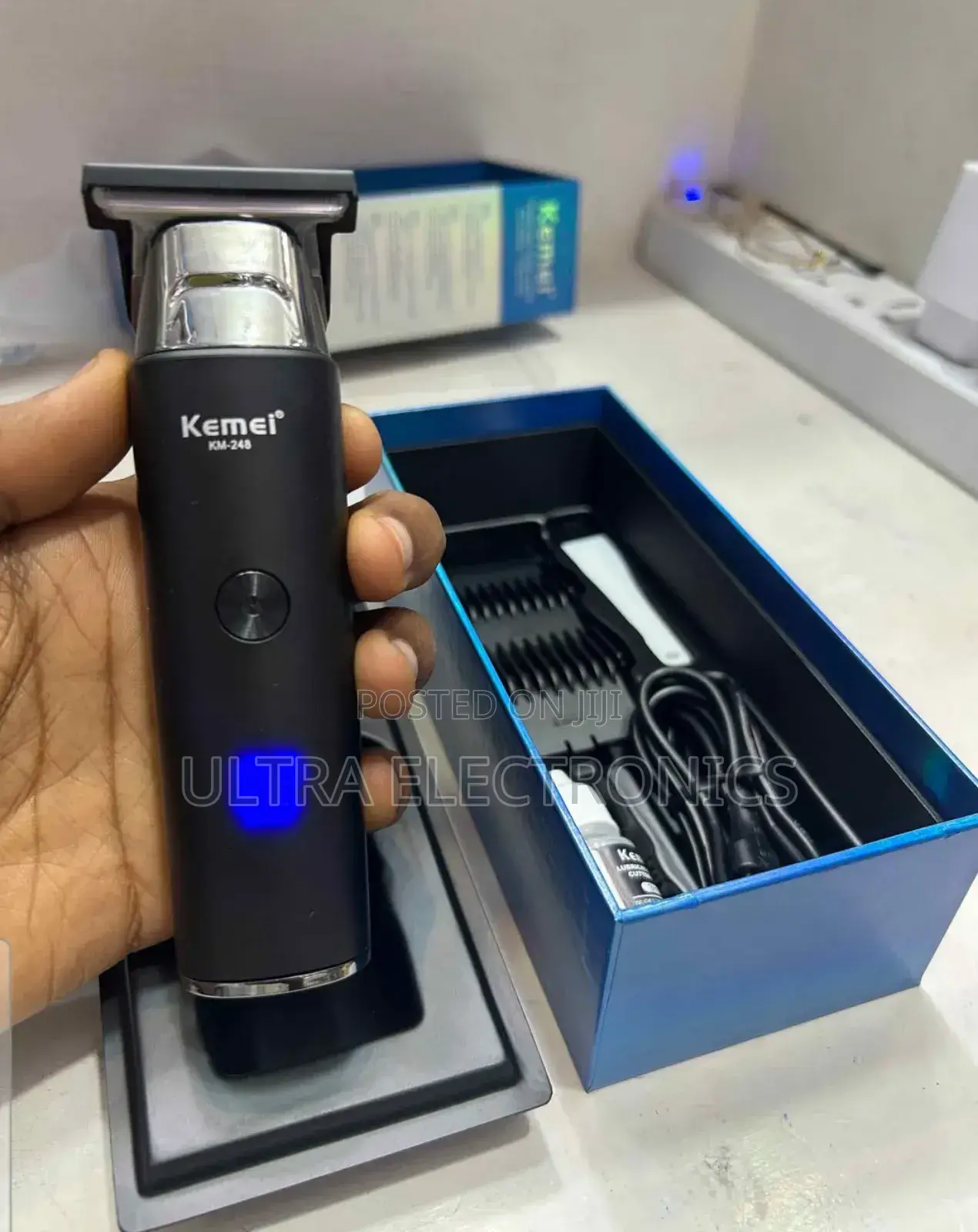 Kemei Km-248 Rechargeable Hair Clipper. Its Key Features Include: