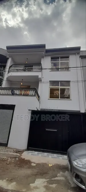 4bdrm House in Yeka for sale