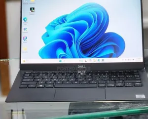 New Laptop Dell XPS 13 7390 8GB Intel Core I7 SSD 512GB