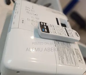 Epson Projector Model Name: Eb-s31 Has