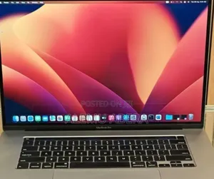 New Laptop Apple MacBook Pro 2019 16GB SSD 512GB