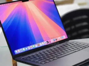 New Laptop Apple MacBook Pro 2024 M4 14-Inch 16GB SSD 512GB