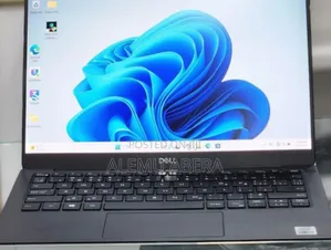 New Laptop Dell XPS 13 8GB Intel Core I7 SSD 512GB