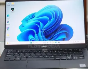 New Laptop Dell XPS 13 8GB Intel Core I7 SSD 512GB