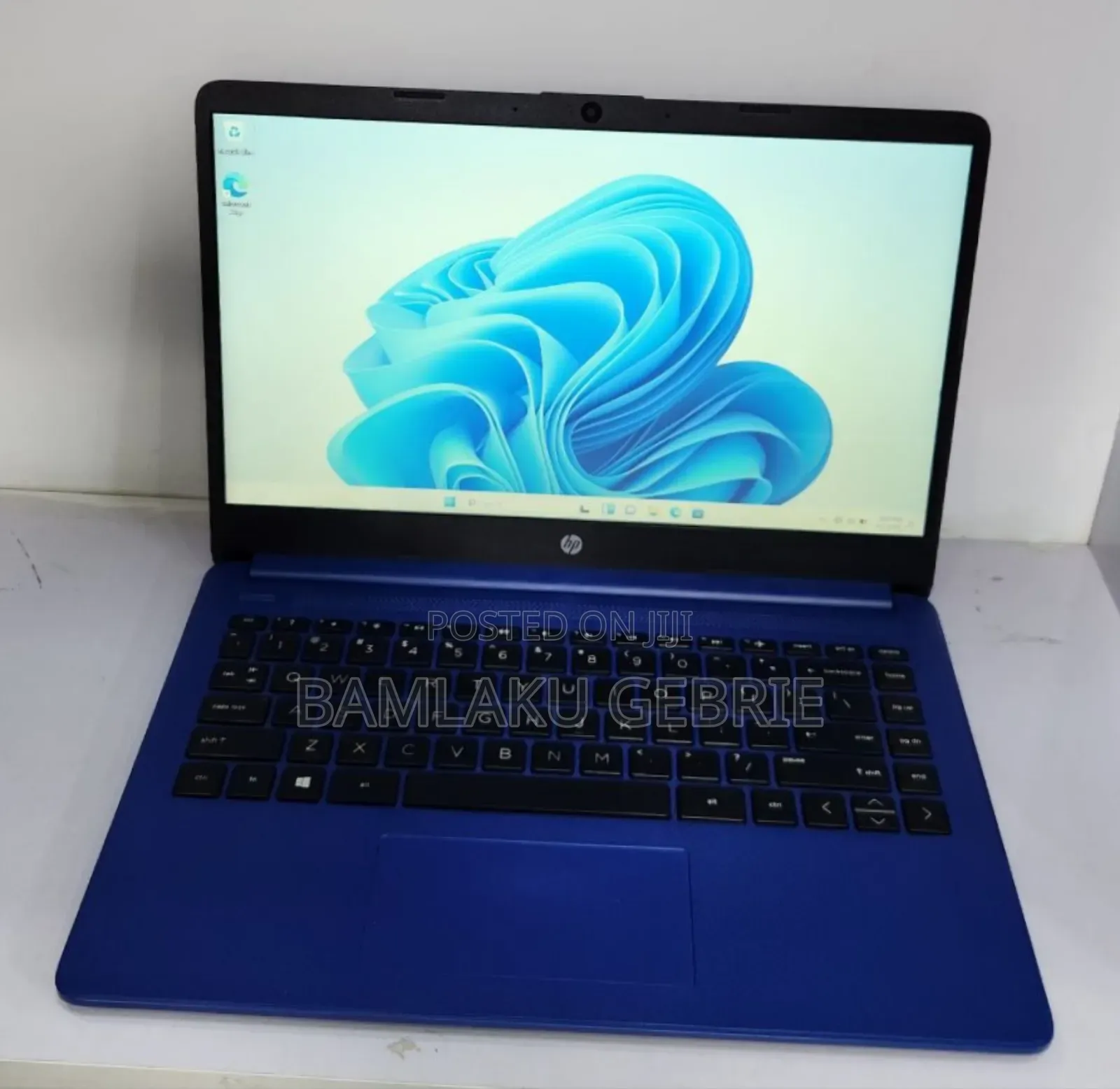 New Laptop HP Stream Notebook 8GB AMD A8 SSD 256GB