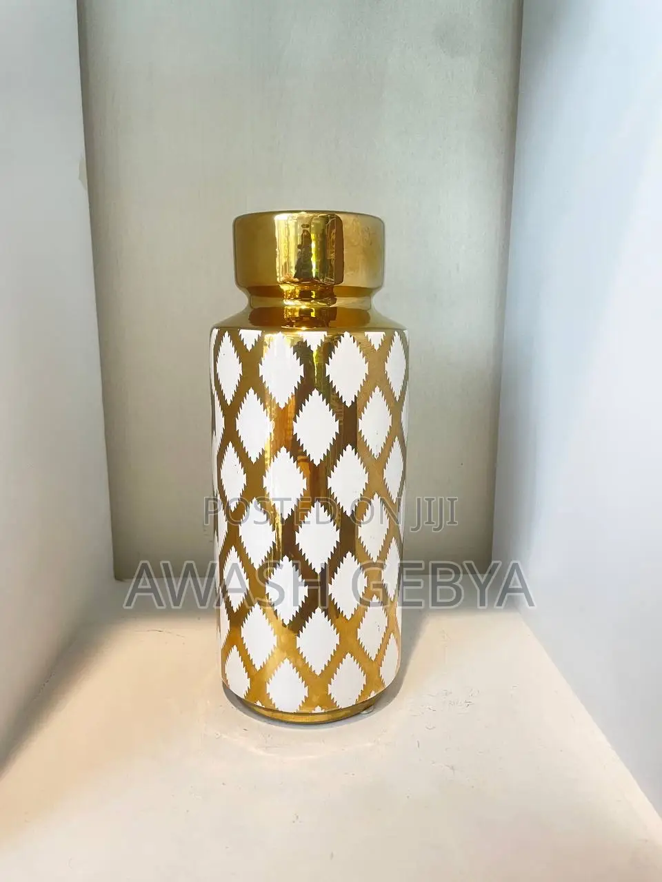 White With Gold Combination Flower Vase