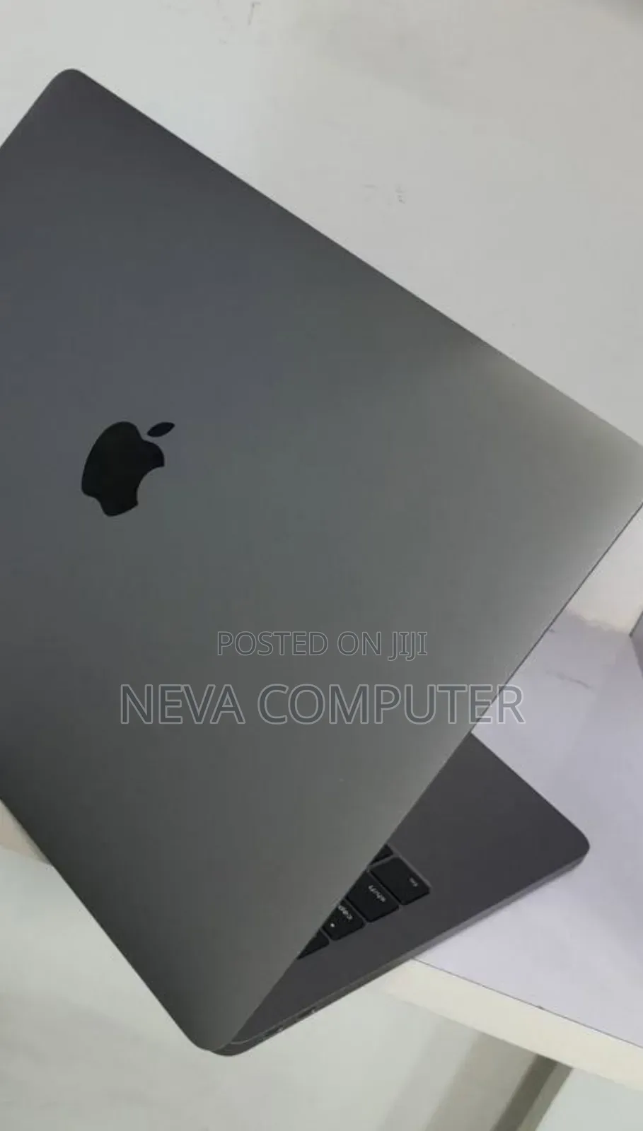 New Laptop Apple MacBook Pro 2017 8GB Intel Core I5 SSD 256GB