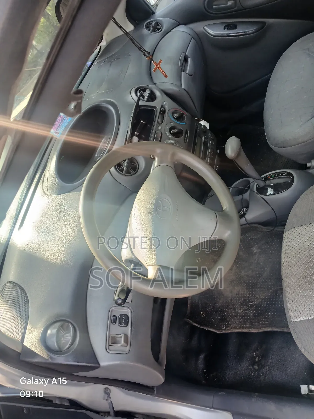 Toyota Vitz 2001 Silver