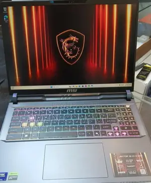 New Laptop MSI GF63 16GB Intel Core Ultra 7 SSD 512GB
