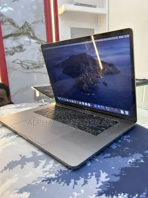 Laptop Apple MacBook Pro 2019 32GB Intel Core I9 SSD 500GB