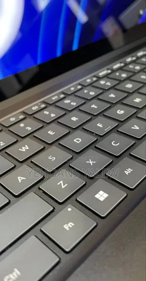 New Laptop Microsoft Surface 16GB Intel Core I7 SSD 512GB