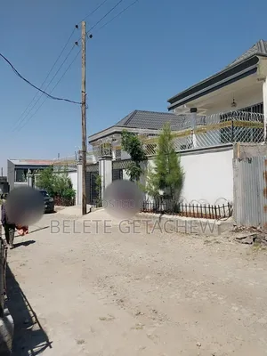 3bdrm Villa in Kotebe, Luxury Villa, Bole for sale