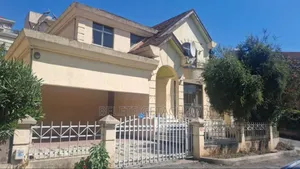 6bdrm House in Cmc Yetebaberut, G+1, Bole for sale