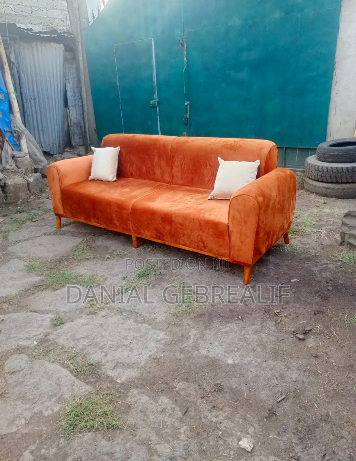 Sofa Code 1003