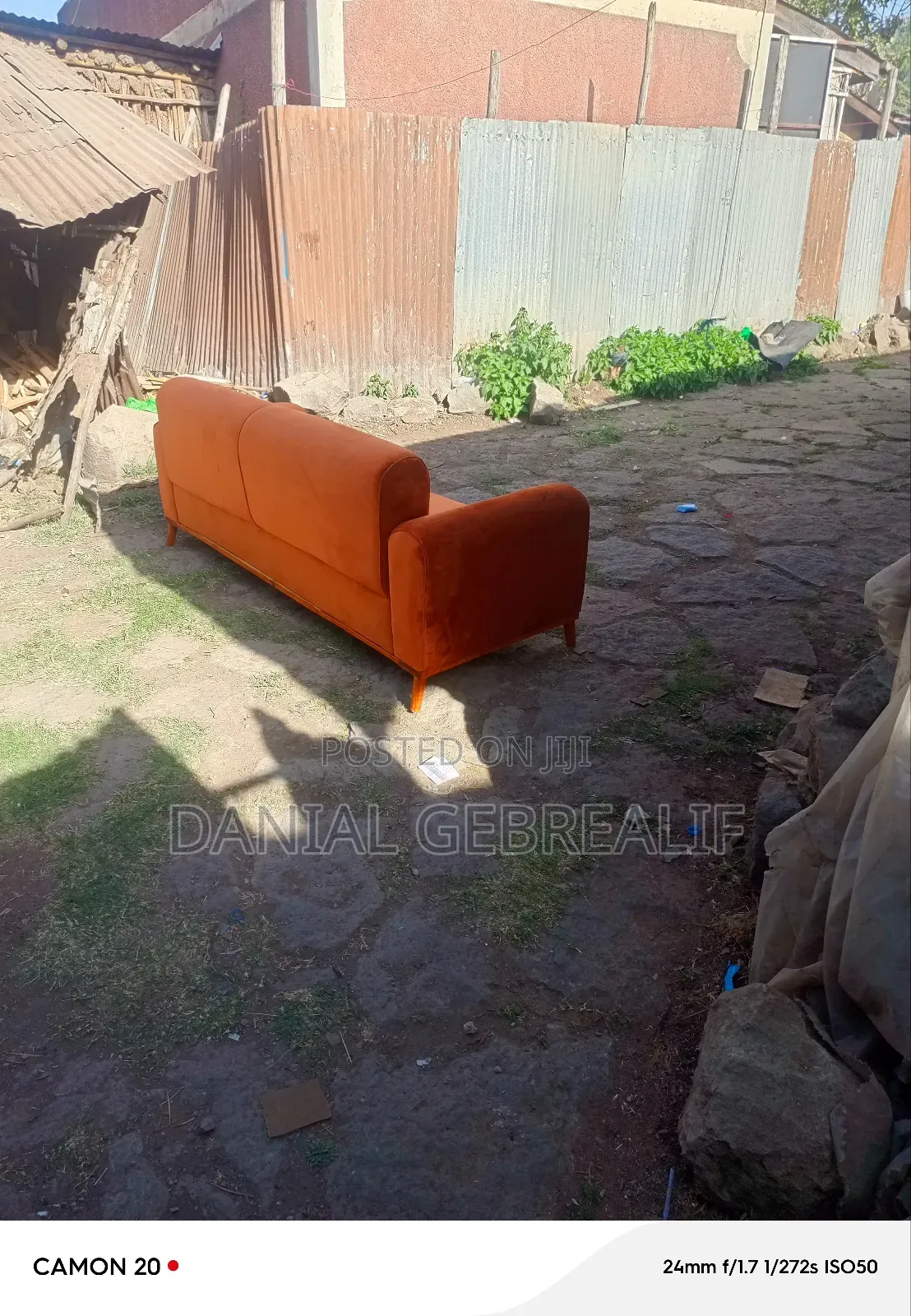 Sofa Code 1004