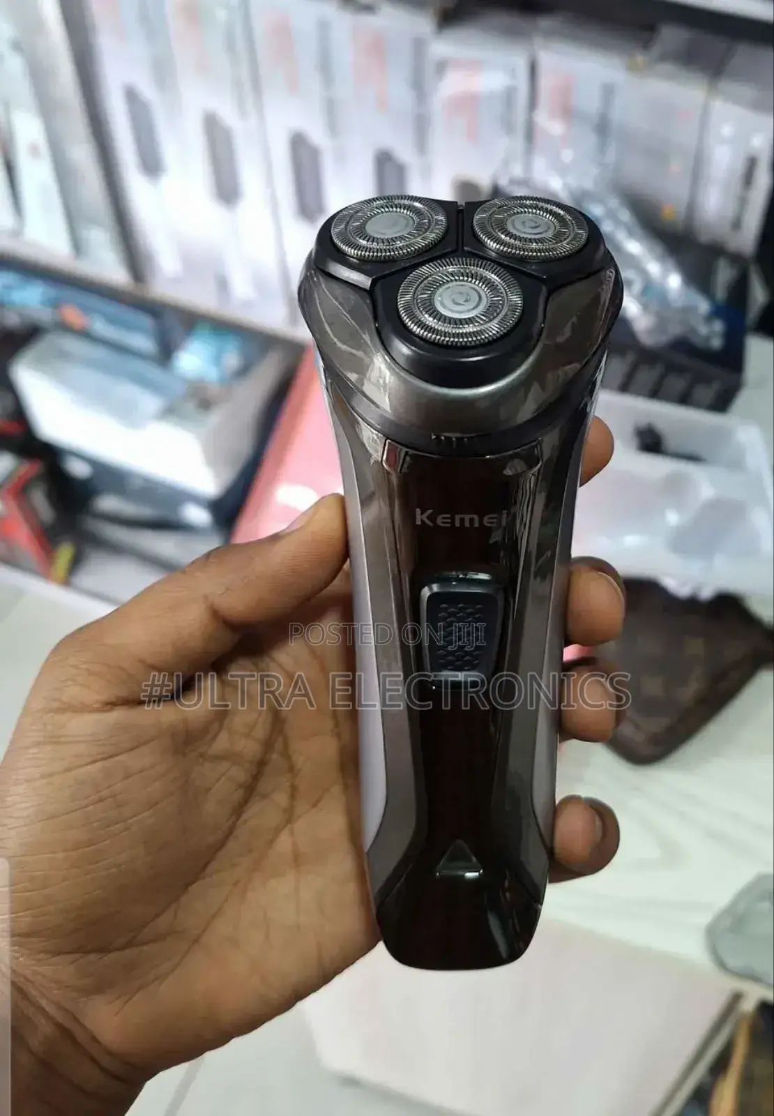 Kemei Km-2806 Rechargeable Electric Shaver.