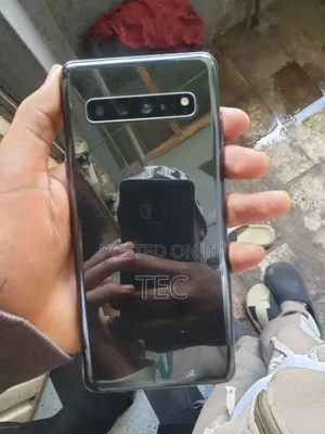 Samsung Galaxy S10 5G 256 GB Silver