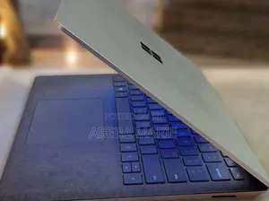 New Laptop Microsoft Surface 16GB Intel Core I7 SSD 256GB