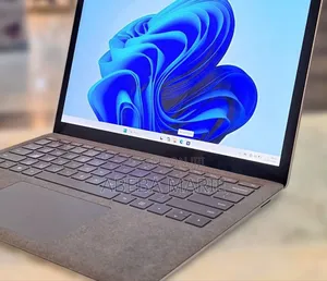 New Laptop Microsoft Surface 16GB Intel Core I7 SSD 256GB