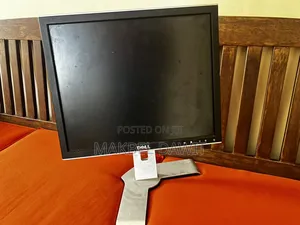 Desktop Computer Dell Alpha 4GB AMD Ryzen 5 eMMC 128GB