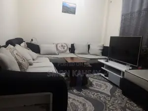 Used Sofa, (ቀስተደመና ስፖንጅ)