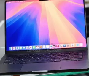 New Laptop Apple MacBook Pro 2024 M4 14-Inch 16GB Apple M4 SSD 512GB