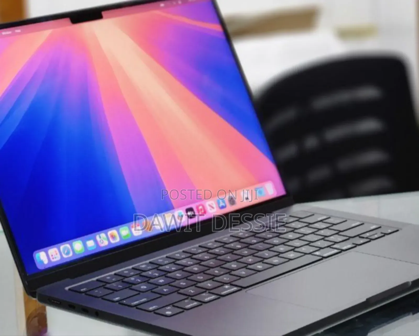 New Laptop Apple MacBook Pro 2024 M4 14-Inch 16GB Apple M4 SSD 512GB