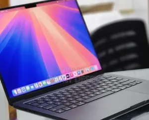 New Laptop Apple MacBook Pro 2024 M4 14-Inch 16GB Apple M4 SSD 512GB