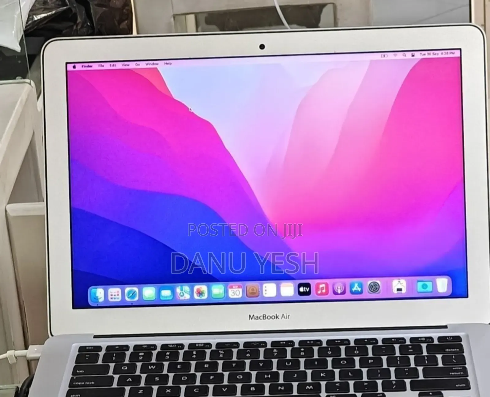 New Laptop Apple MacBook Air 2017 8GB Intel Core I7 SSD 512GB