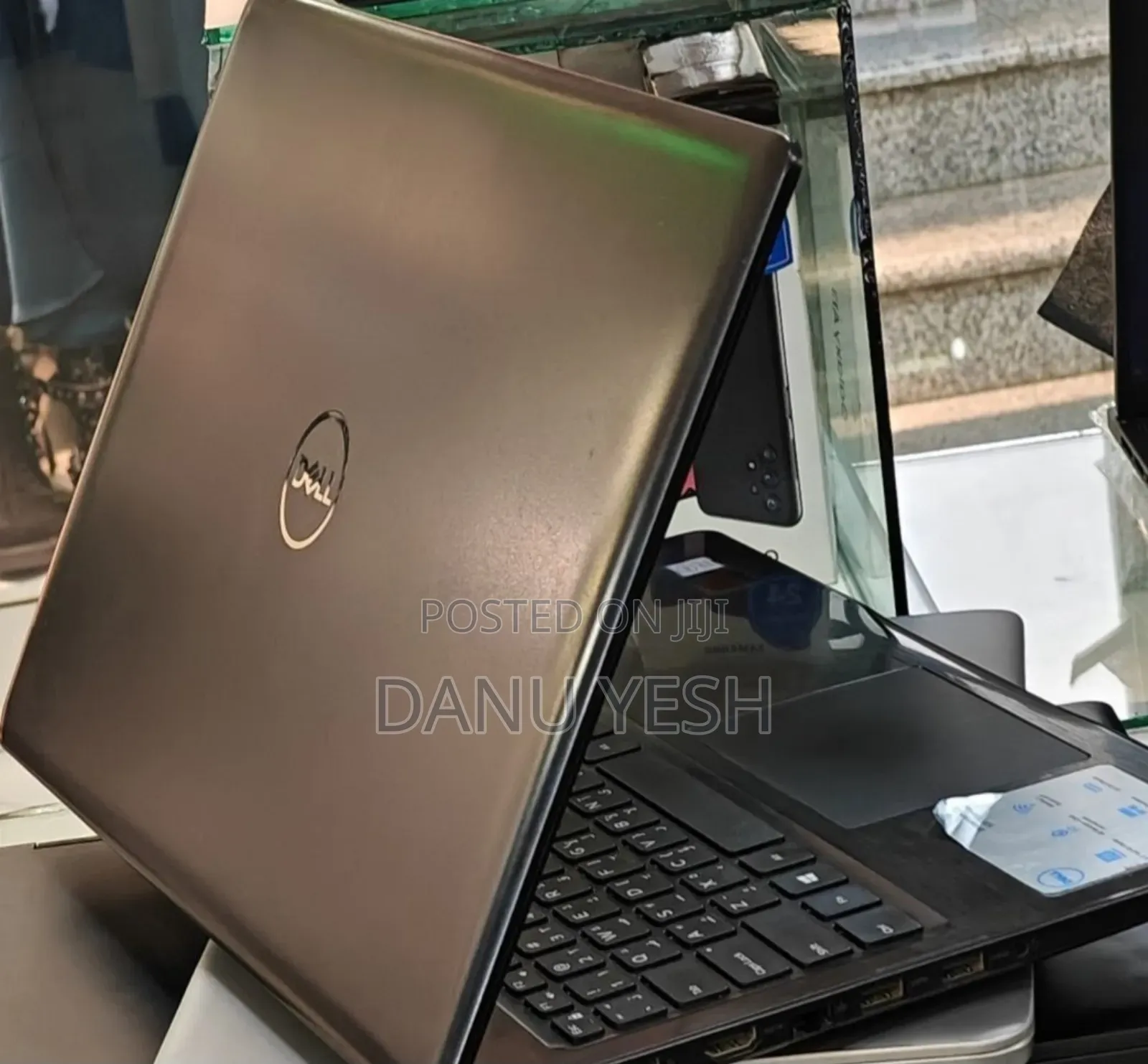 New Laptop Dell Inspiron 15 5576 8GB Intel Core I7 SSD 1T