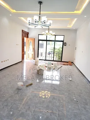 5bdrm Villa in Privat, Bole for sale