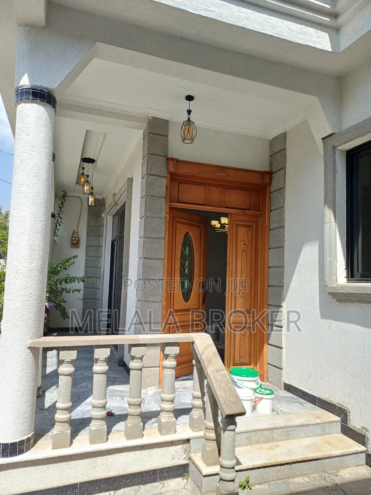 5bdrm Villa in Privat, Bole for sale