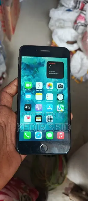 New Apple iPhone 7 Plus 128 GB Black