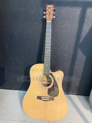 Yamaha F370 Acoustic Guitar