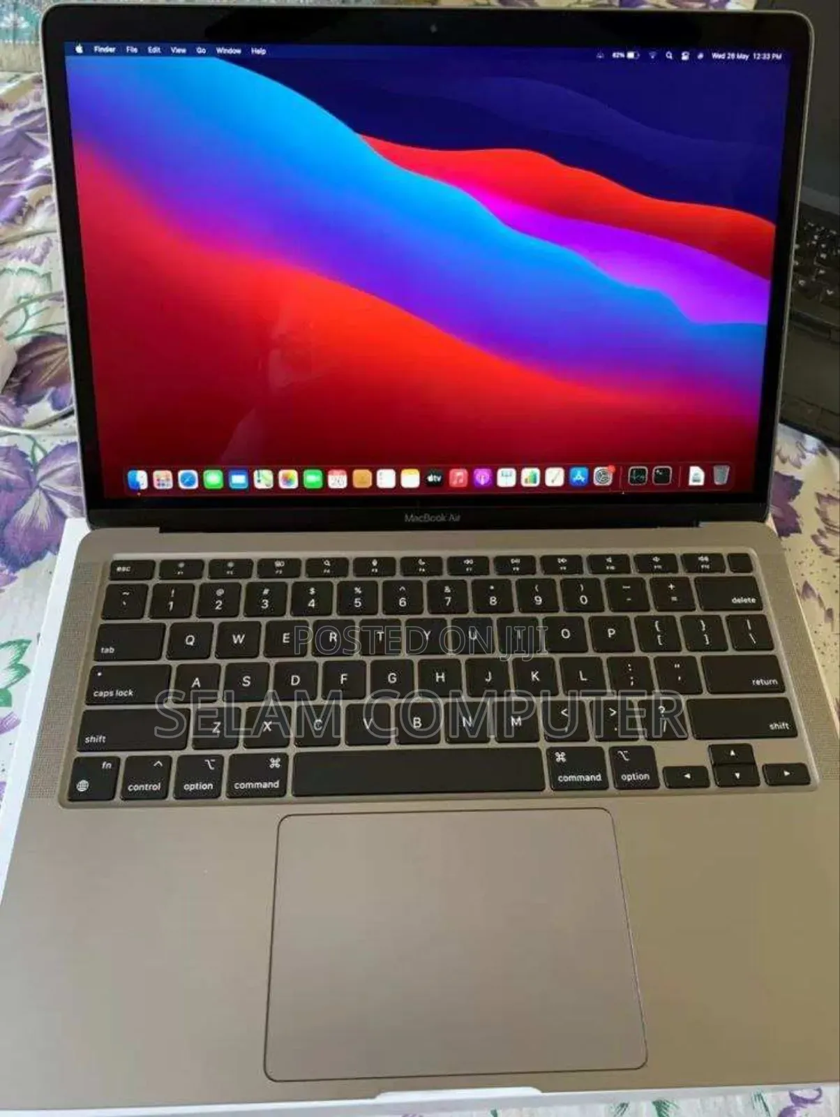 New Laptop Apple MacBook Air 2020 M1 8GB Apple M1 SSD 256GB