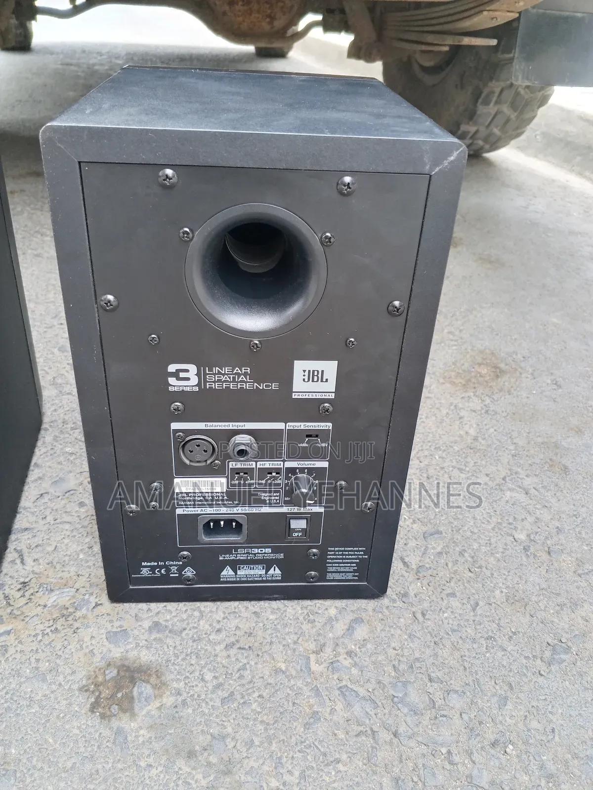JBL Professional 3 Series Lsr305 Studio Monitor.