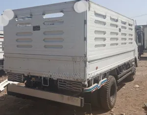 Isuzu NPR 2024 Model