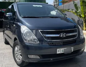 Hyundai Starex 2017 Gray